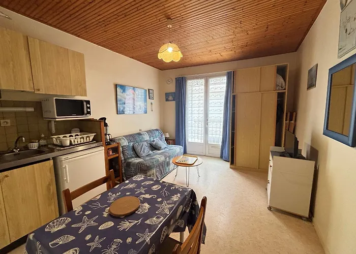 Pratique Pres De La - Fr-1-197-261 莱萨布勒-多洛讷